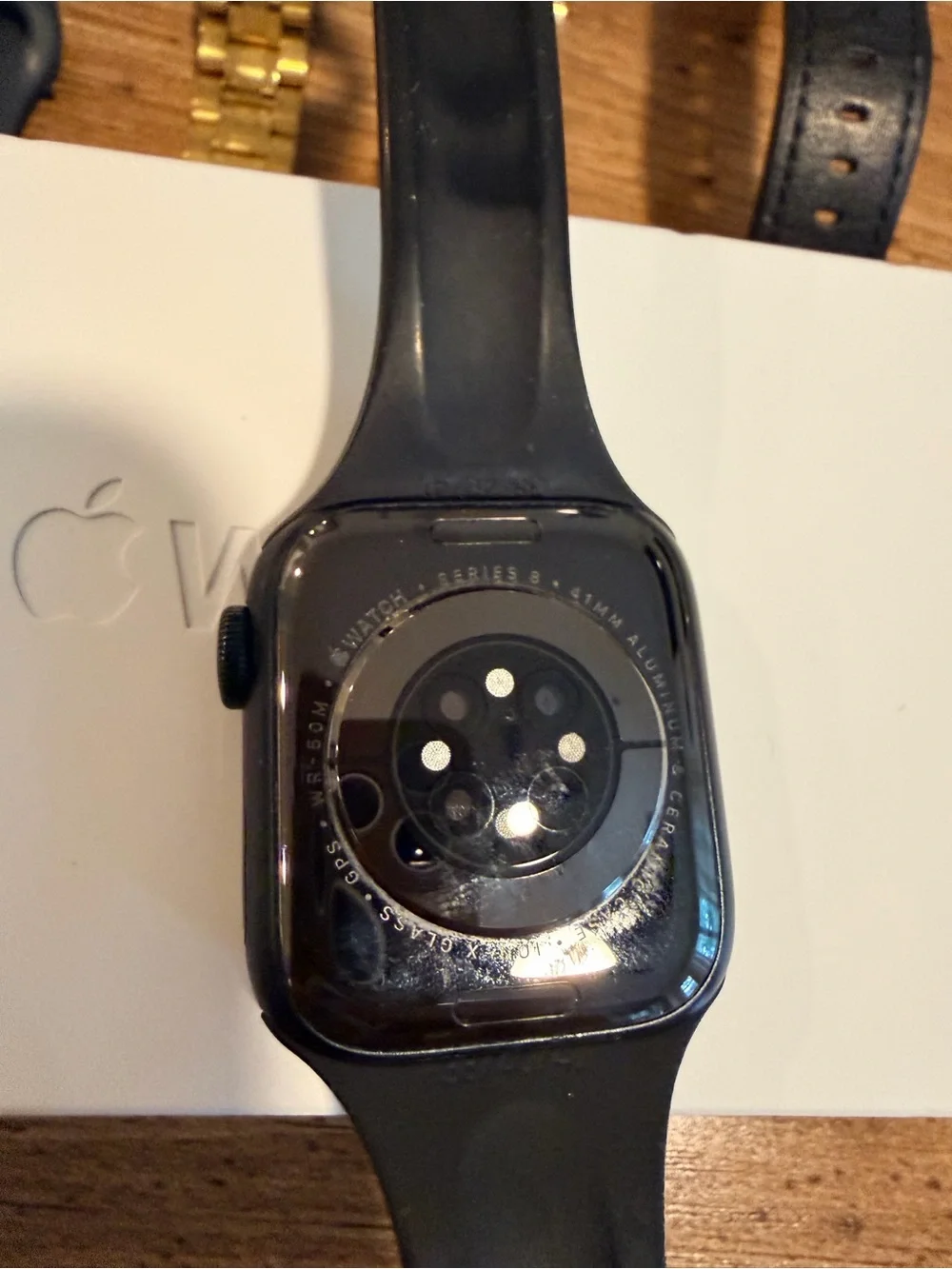 Black smartwatch with 4 bands - Modern Wearable